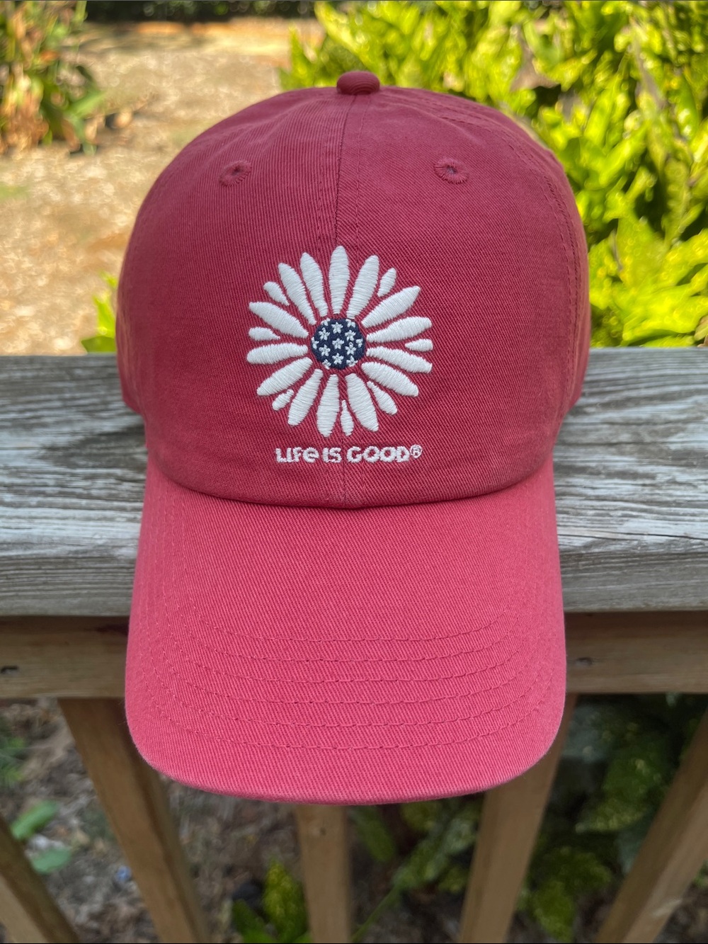 Life Is Good Americana Daisy Baseball Cap